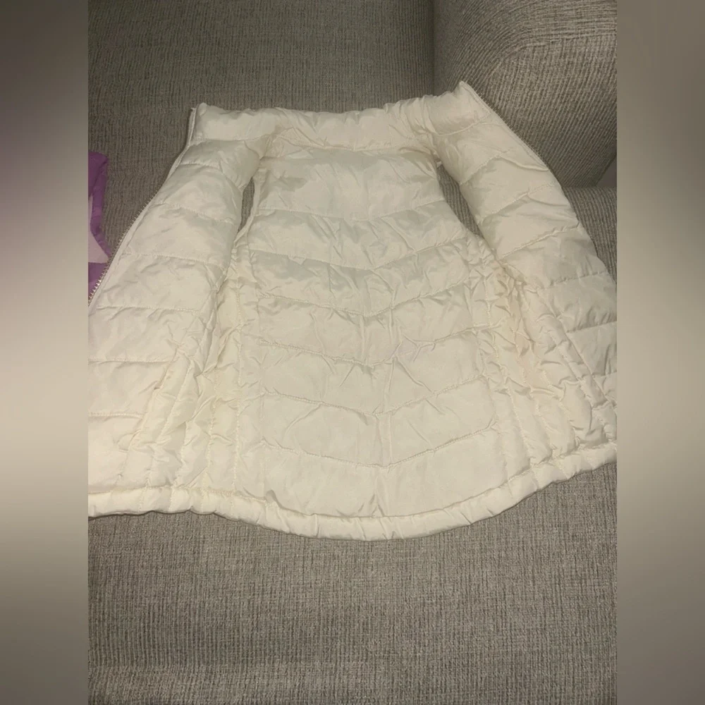 Lot of 2 vests for girls size 4T